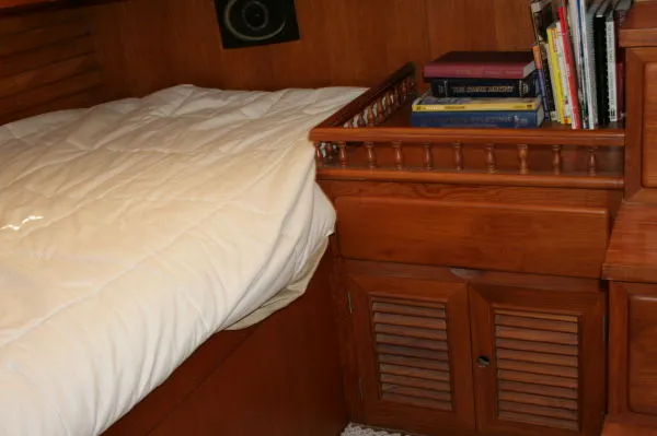 1985 CHB Aft Cabin
