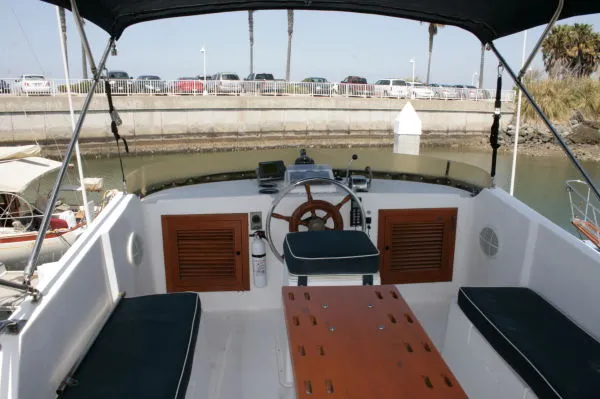 1985 CHB Aft Cabin