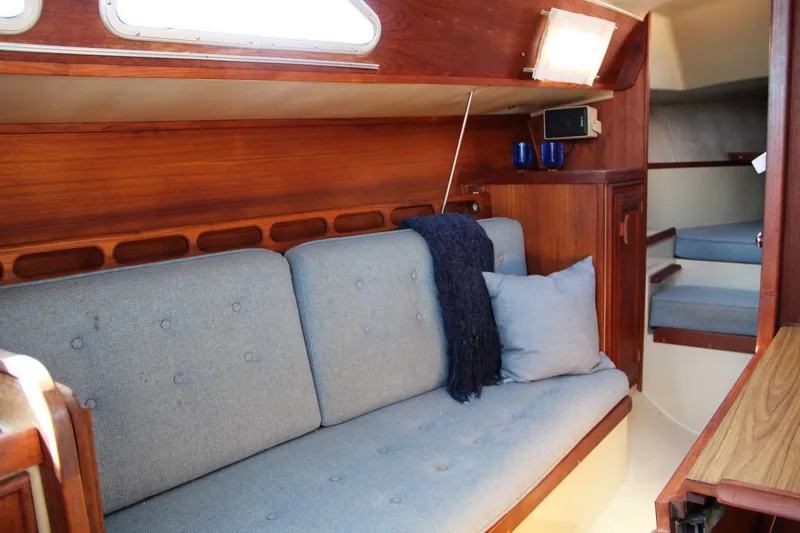 Port Settee