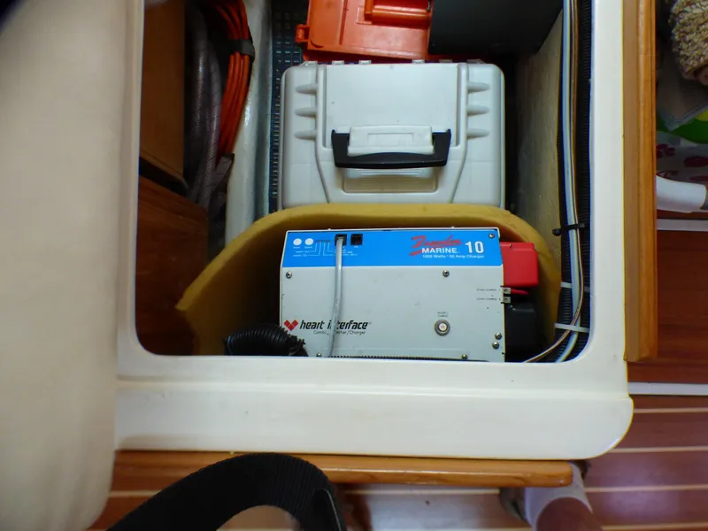 Inverter/Charger