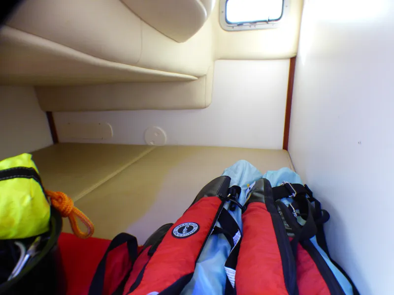 2005 Boston Whaler 305 Conquest