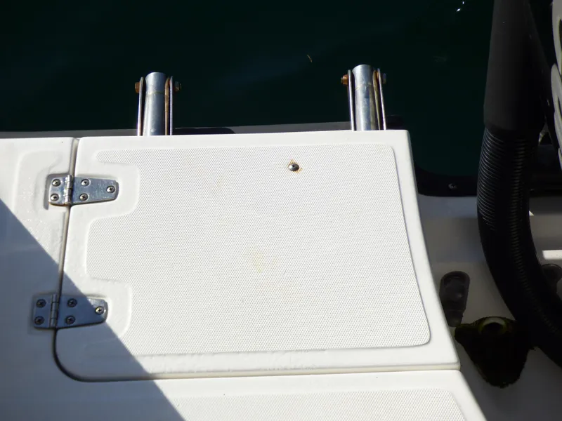 2005 Boston Whaler 305 Conquest