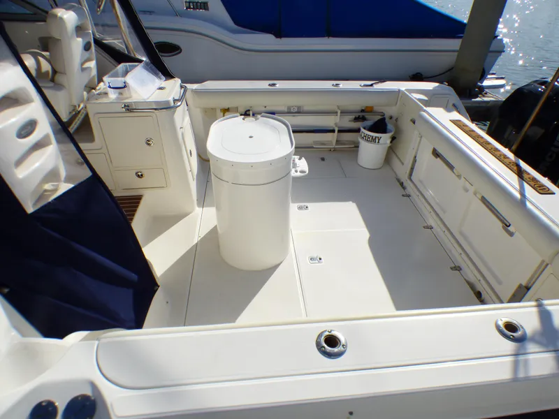 2005 Boston Whaler 305 Conquest