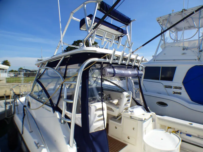 2005 Boston Whaler 305 Conquest