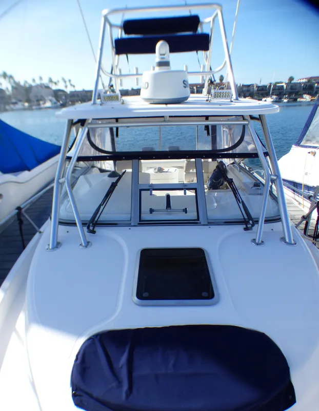 2005 Boston Whaler 305 Conquest