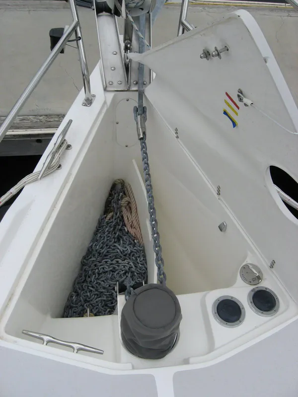 Divided Chain Locker, Dual-Direction Windlass