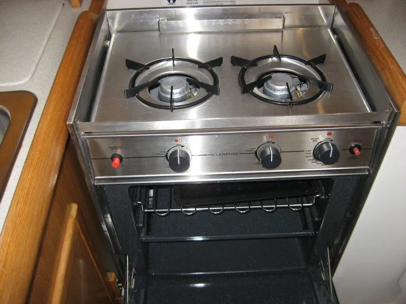 Gimbaled LPG Stove w/Oven