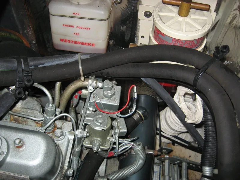 Racor Fuel/Water Separator, Coolant Reservoir