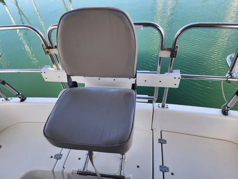 2004 Catalina 350