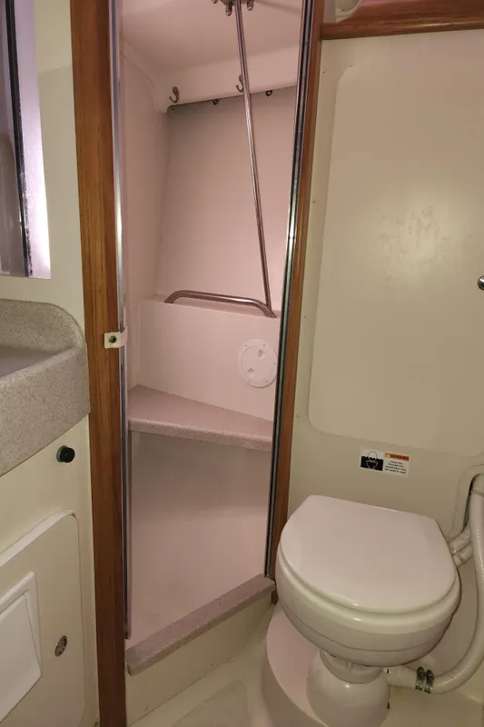2004 Catalina 350
