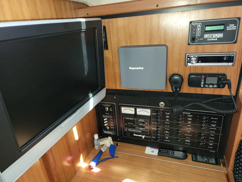 2004 Catalina 350