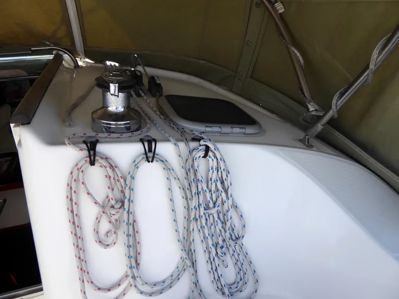 Winch starboard