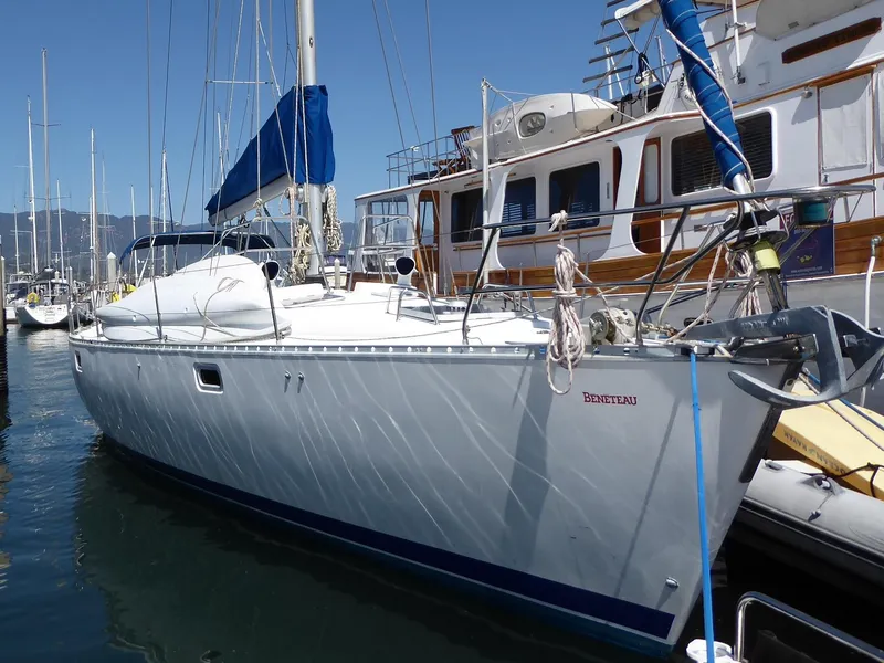 Beneteau 50 "Mas Pura Vida" In slip