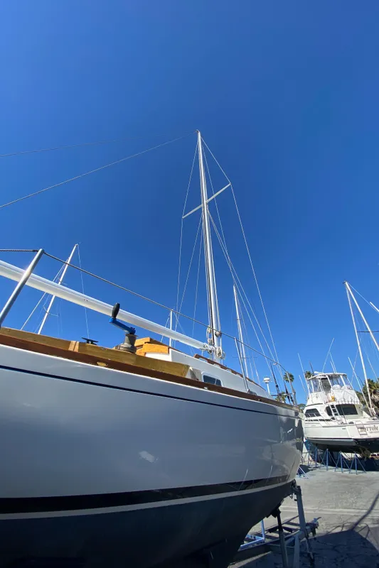 Shiny Hull