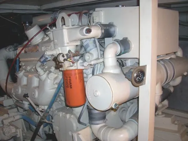 1986 Chris-Craft Constellation