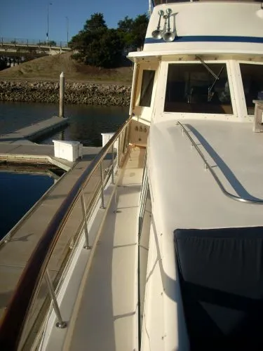 1986 Chris-Craft Constellation