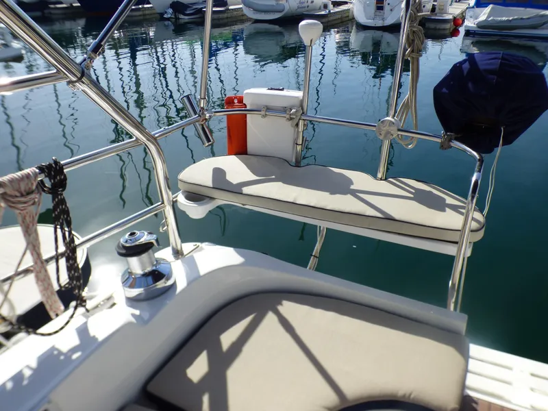 2006 Hunter Sloop