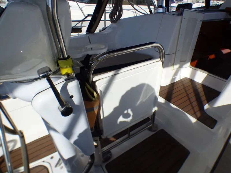 2006 Hunter Sloop