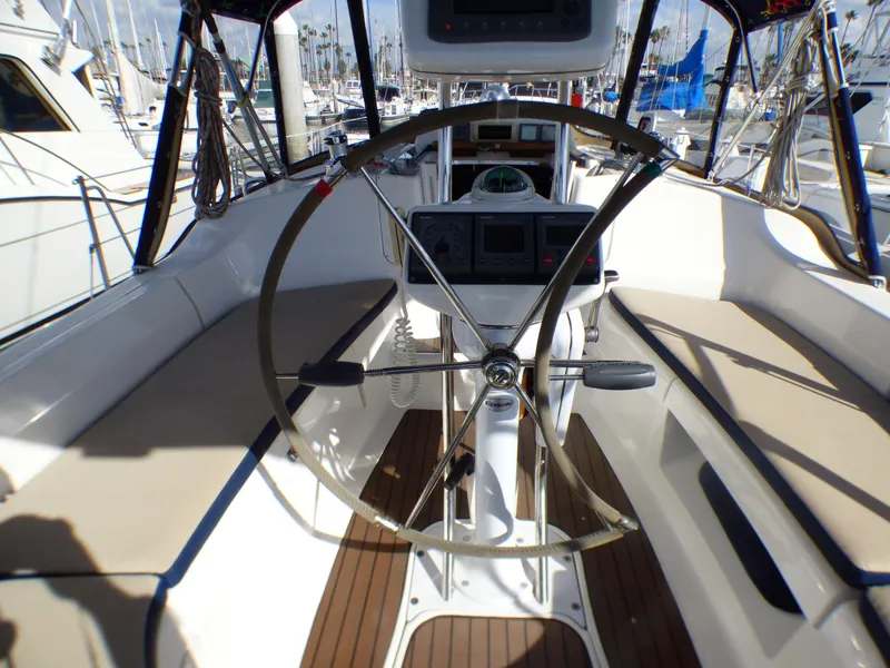 2006 Hunter Sloop