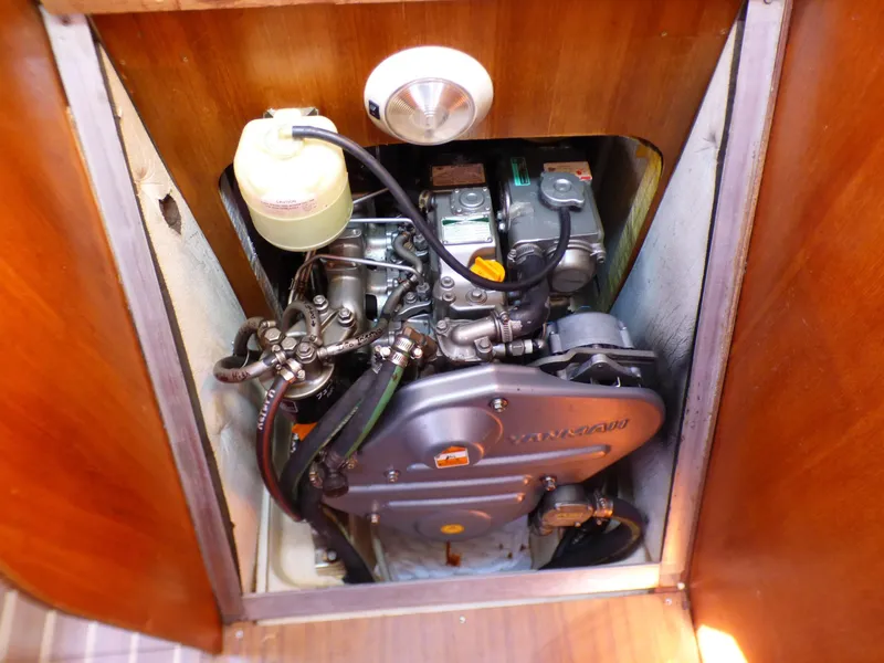 2006 Hunter Sloop