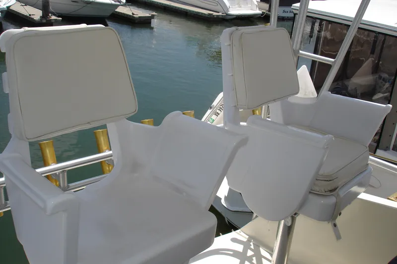 Helmsman seats