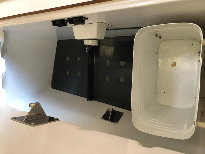1996 Hunter Sloop