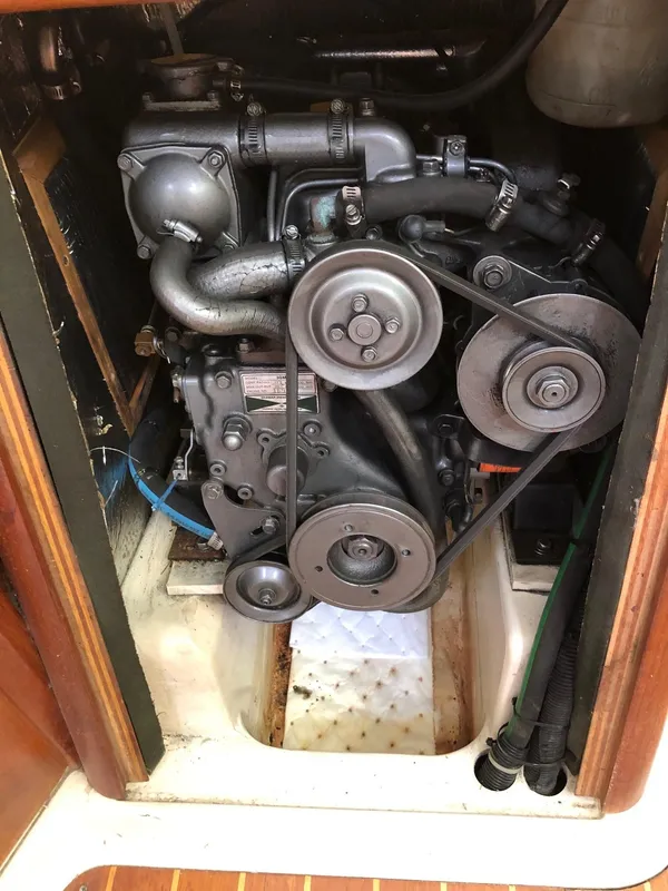 1996 Hunter Sloop