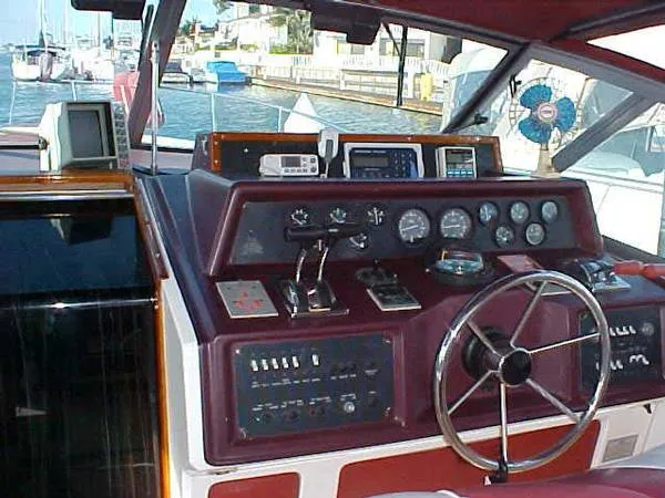 1988 Sea Ray Express Cruiser