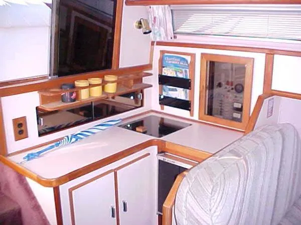 1988 Sea Ray Express Cruiser