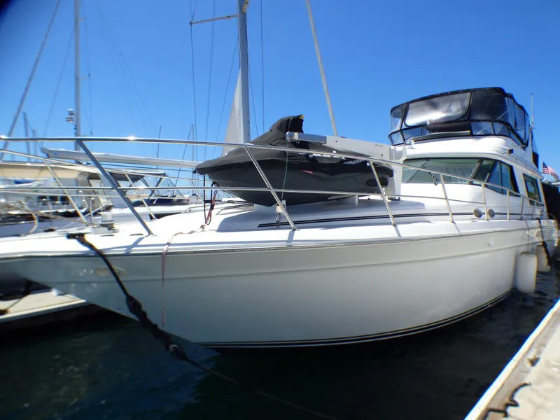 1992 Sea Ray 55 Sedan Bridge