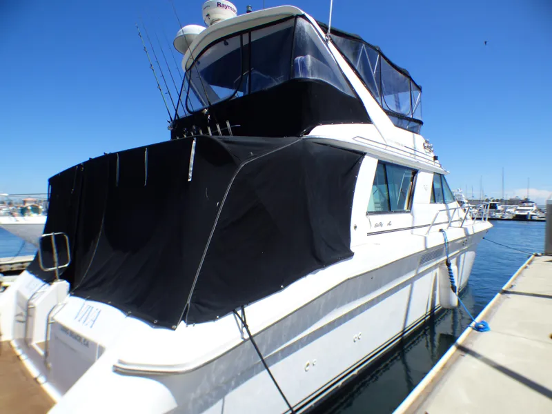 1992 Sea Ray 55 Sedan Bridge
