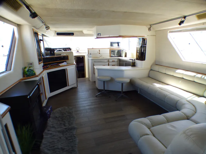 1992 Sea Ray 55 Sedan Bridge