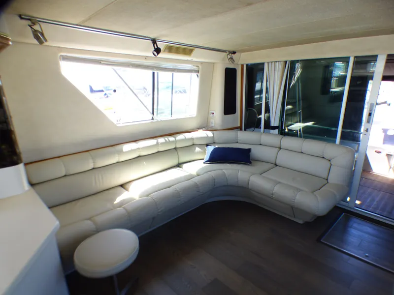 1992 Sea Ray 55 Sedan Bridge
