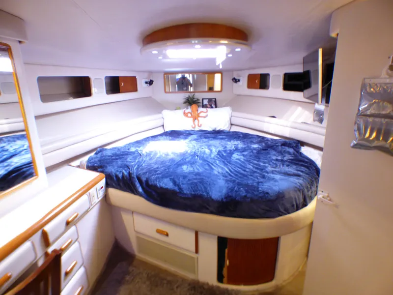 1992 Sea Ray 55 Sedan Bridge