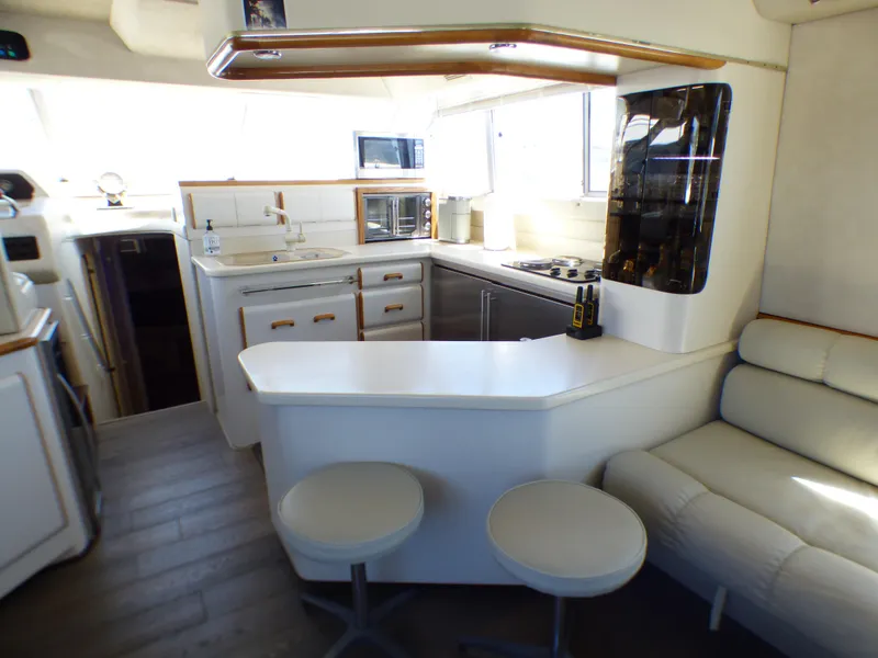1992 Sea Ray 55 Sedan Bridge
