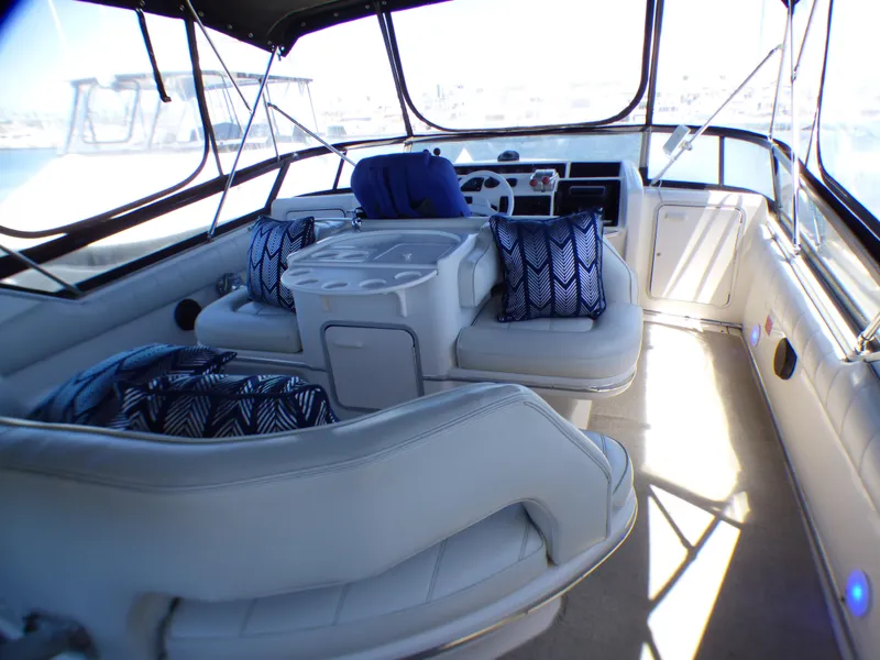1992 Sea Ray 55 Sedan Bridge