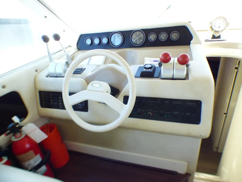 1992 Sea Ray 55 Sedan Bridge