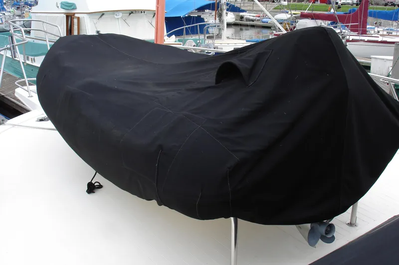 10' inflatable with cover
