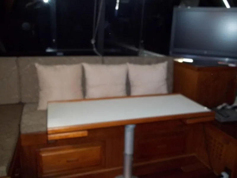 Salon Table