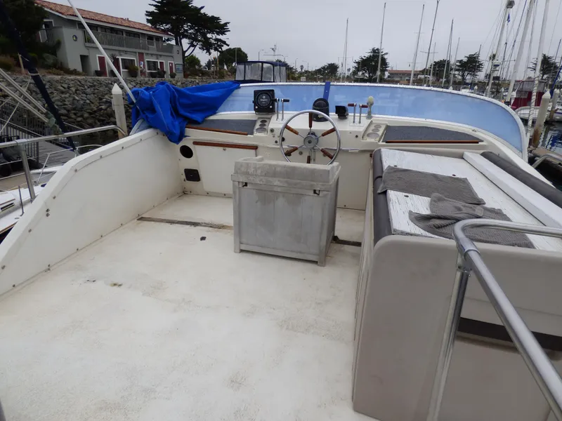 1973 Uniflite Aft Cabin