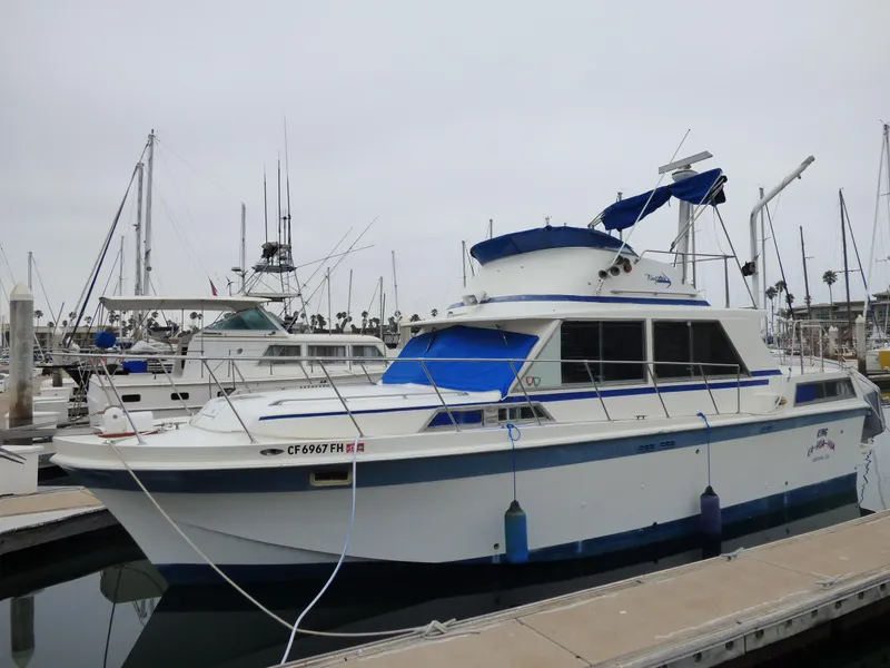 1973 Uniflite Aft Cabin