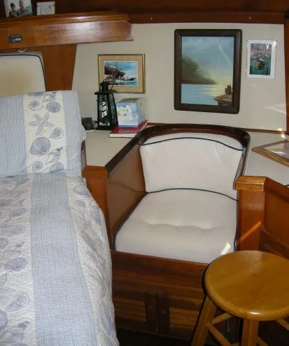aft berth chair