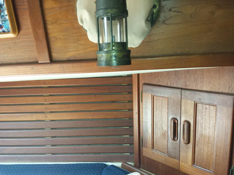 1985 Pacific Seacraft 27 Orion Mark II, Cutter