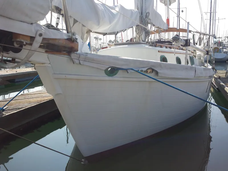 1985 Pacific Seacraft 27 Orion Mark II, Cutter