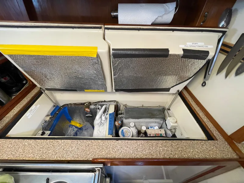 1987 Irwin 43 MK III Center Cockpit