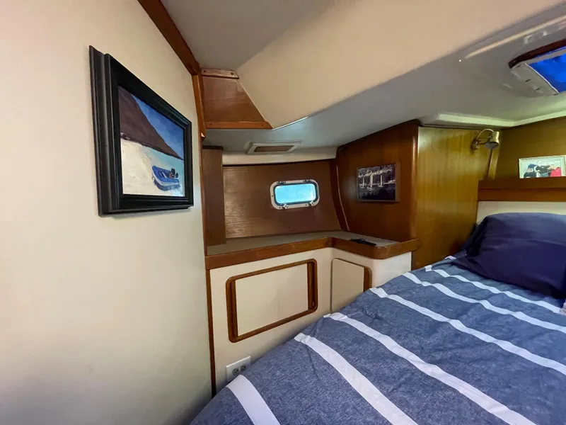 1987 Irwin 43 MK III Center Cockpit