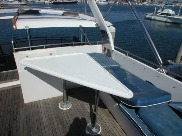 1984 Spindrift Sundeck Motoryacht