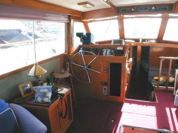 1984 Spindrift Sundeck Motoryacht