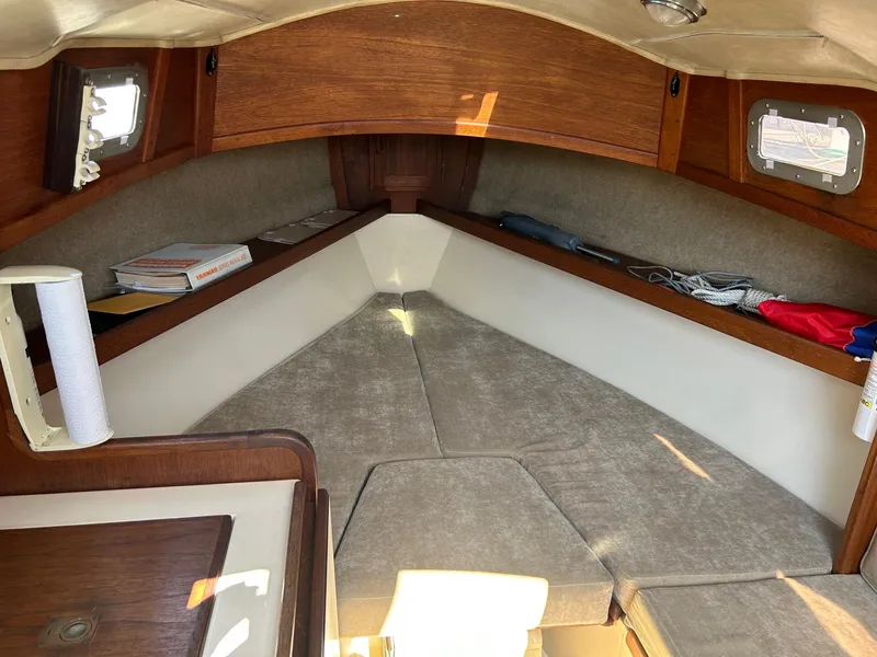 V Berth