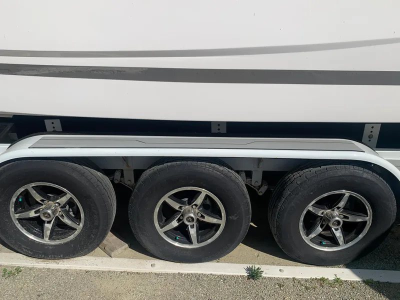 2018 Regal 28 Express